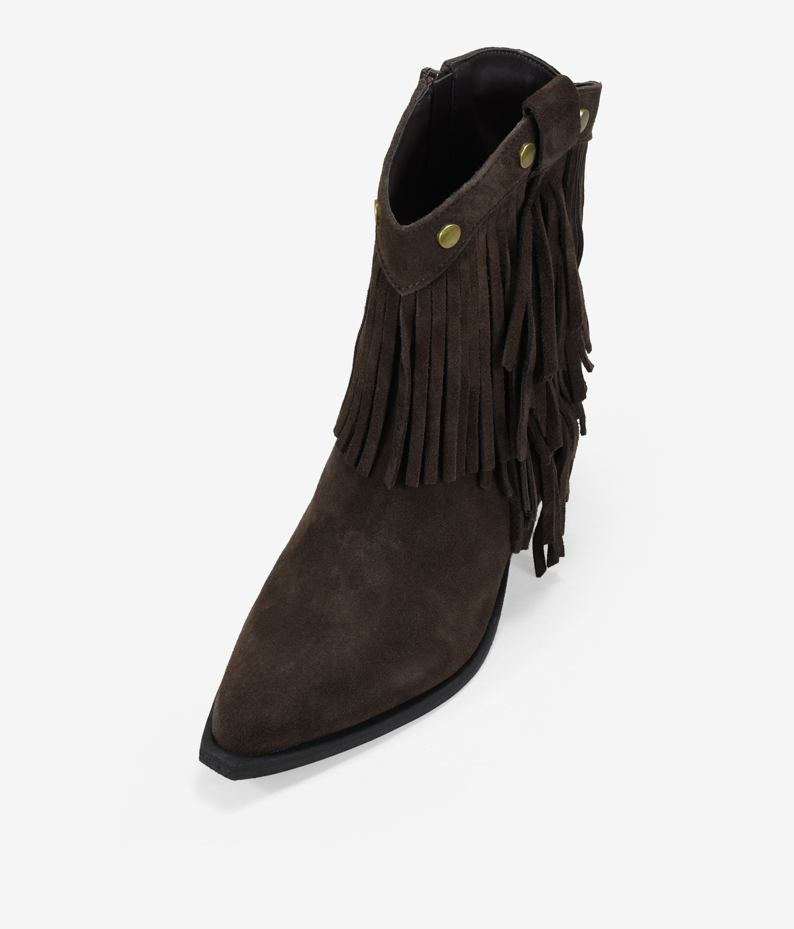 Botines de tacón marrones en piel con flecos y tachas