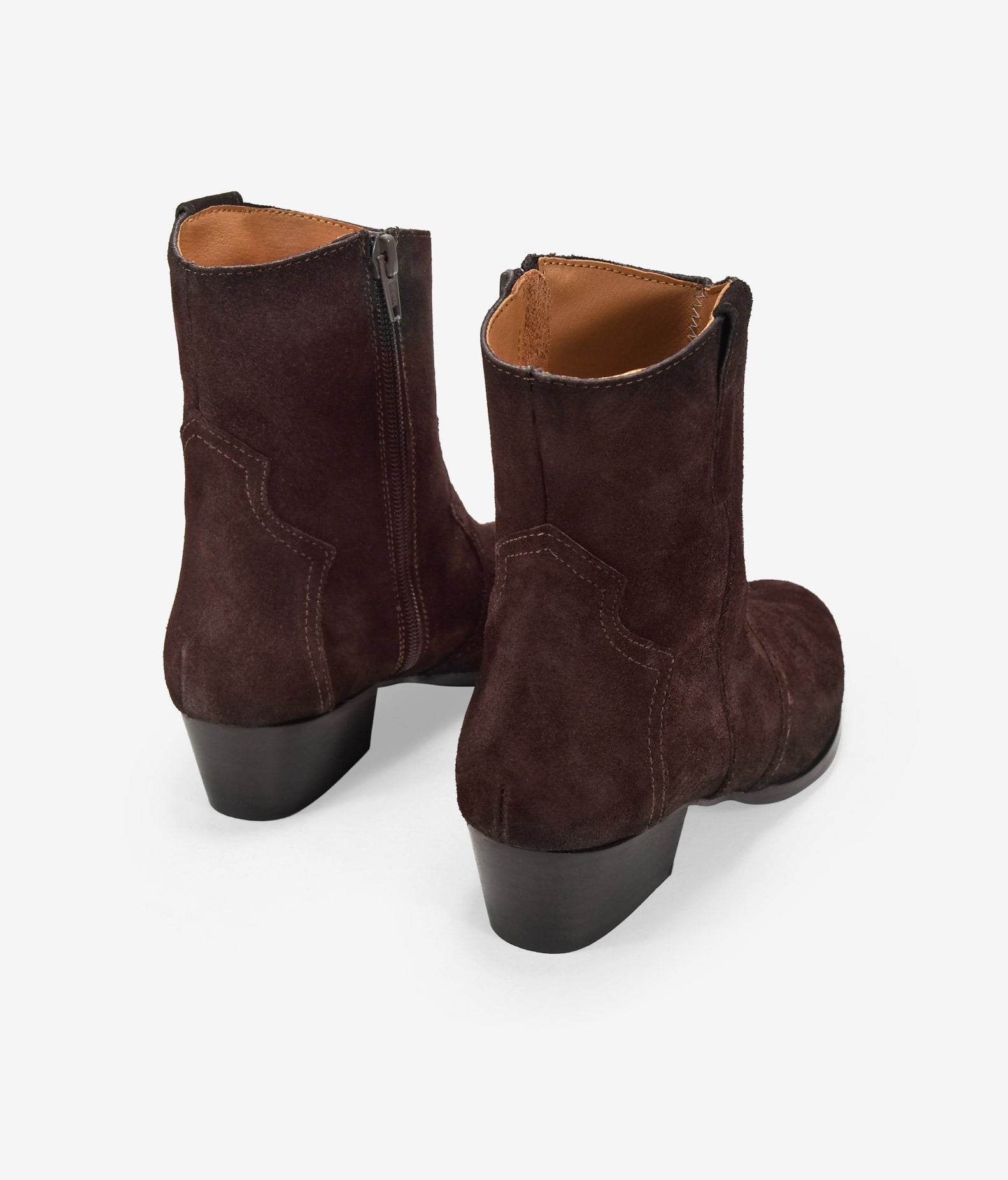 Botines camperos marrones en serraje piel