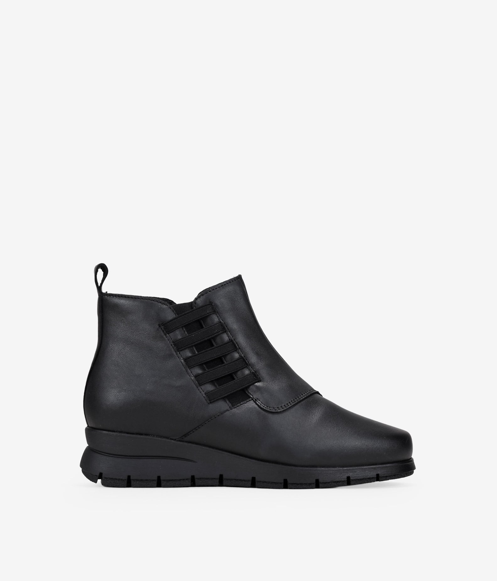 Botines de cuña negros con piel