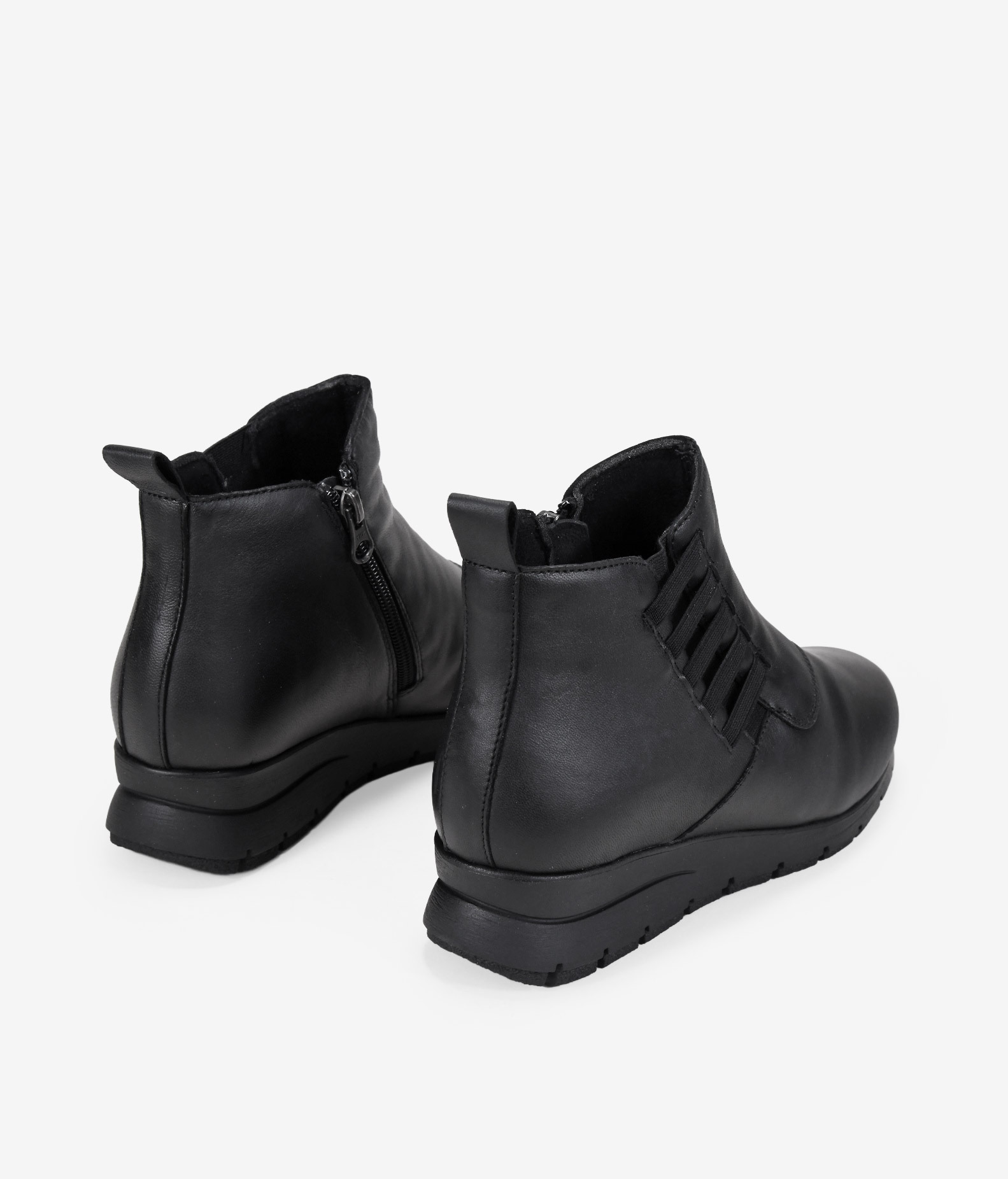 Botines de cuña negros con piel