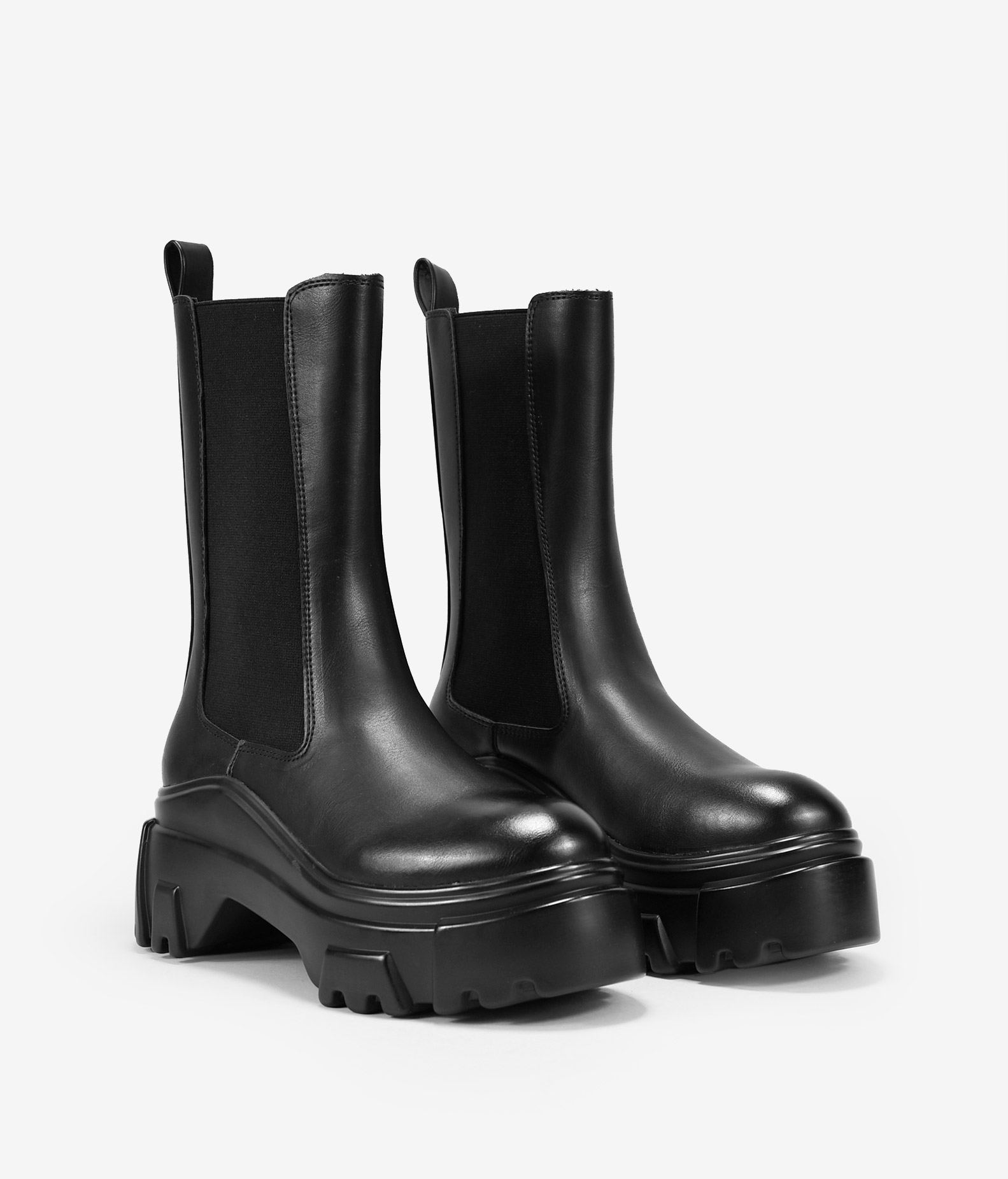 Botas chelsea negras con plataforma