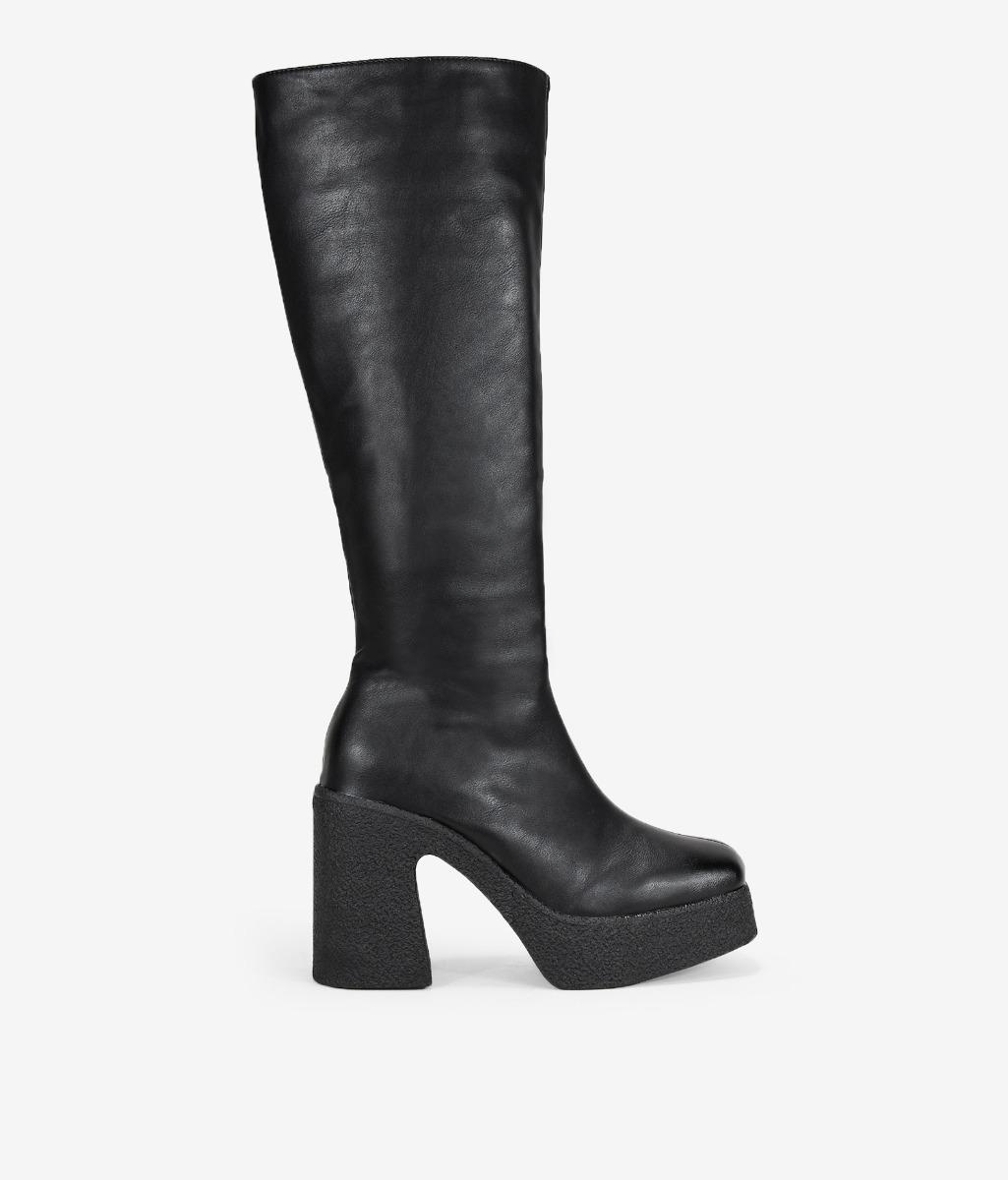 Botas altas negras con tacón y plataforma