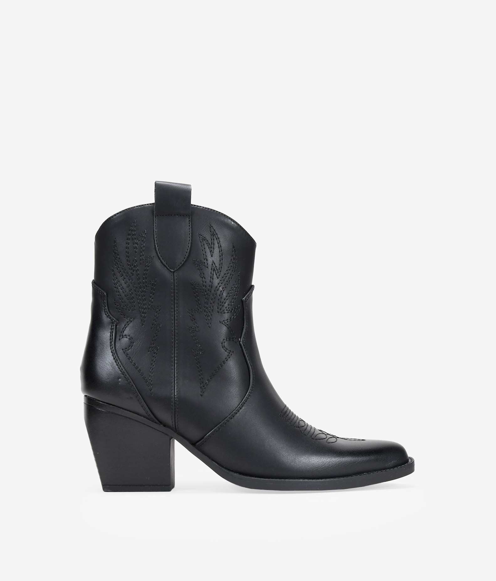 Botines cowboy negros con tacón