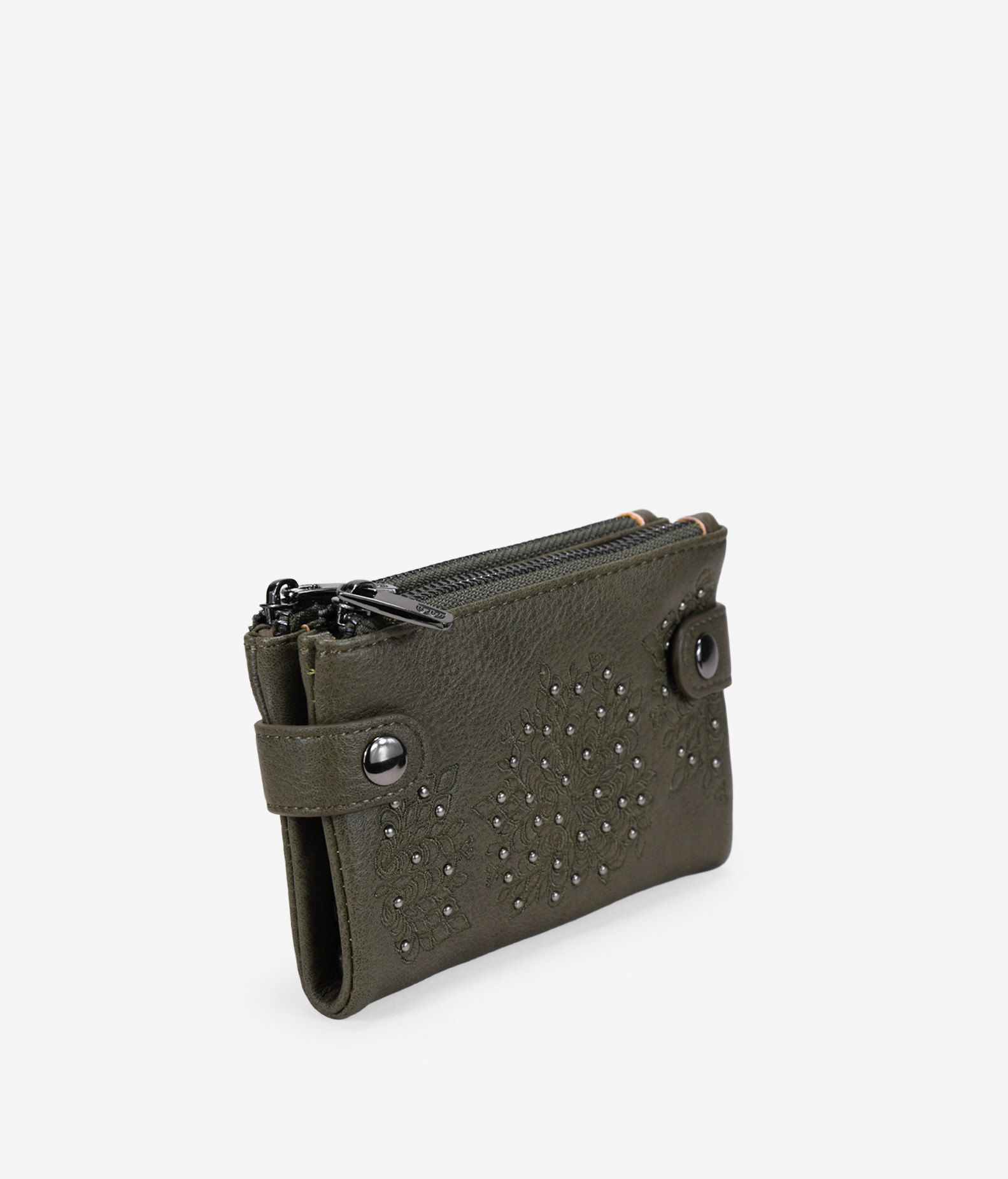 Billetero mediano verde con bordado y tachas