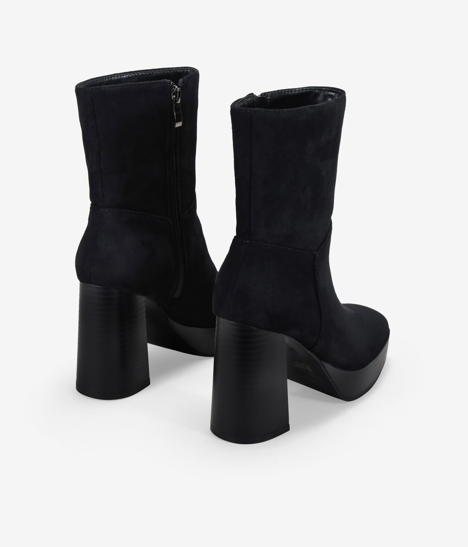 Botines de tacón negros en ante