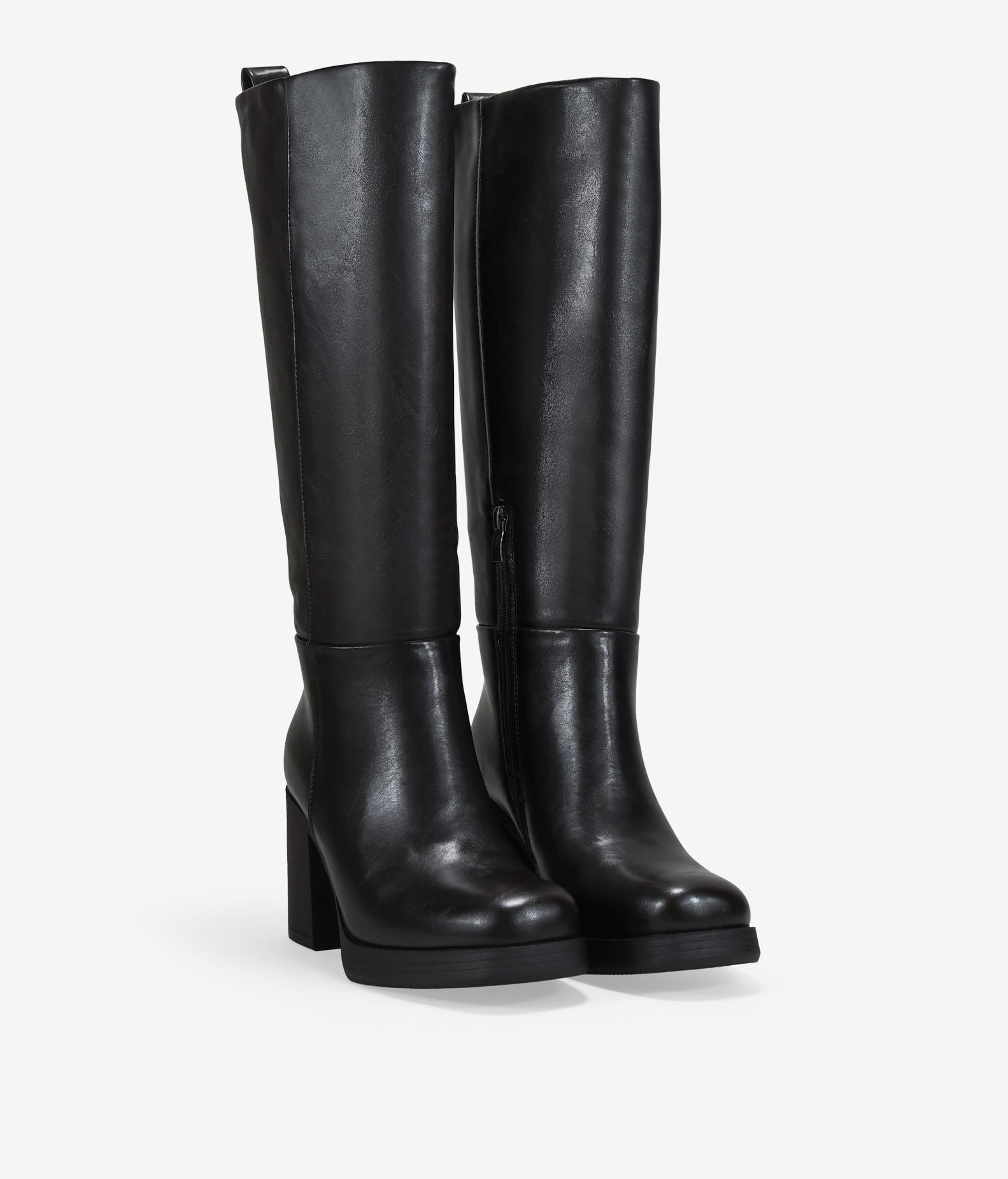Botas altas marrones con tacón