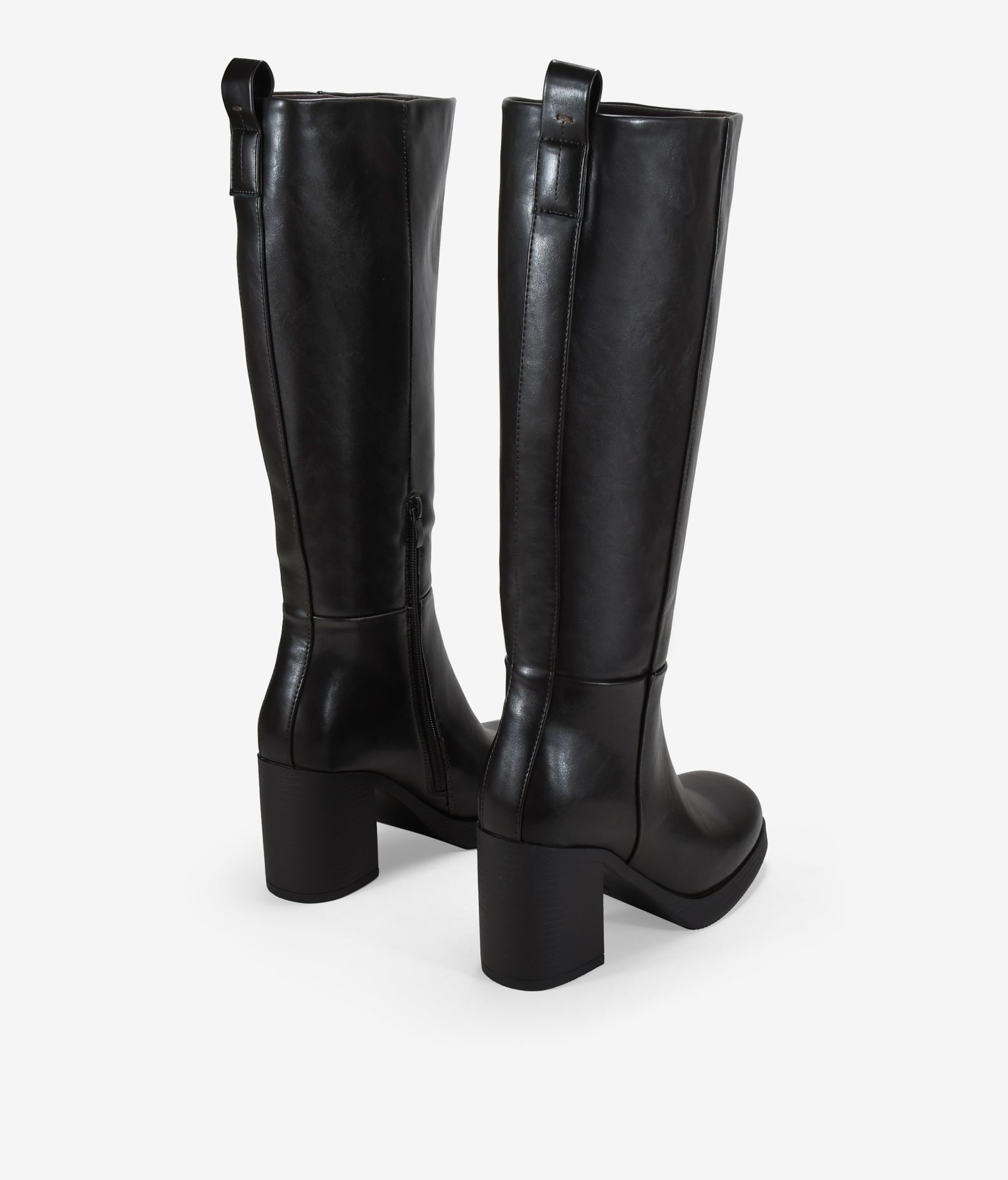 Botas altas marrones con tacón