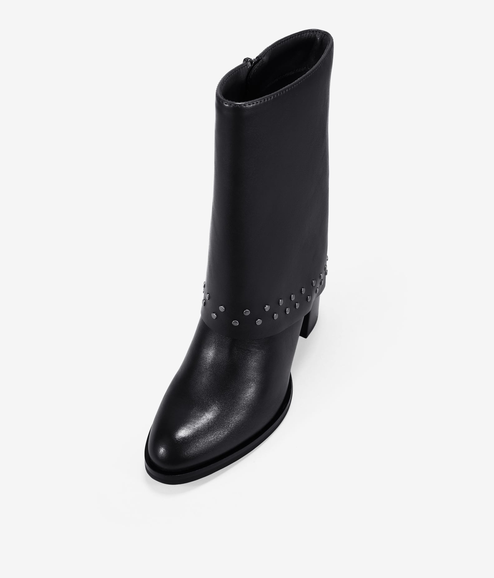 Botas de tacón negras con polaina y tachas