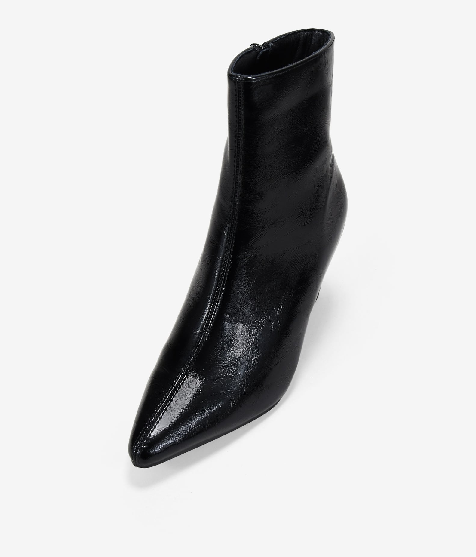 Botines de cuña negros con punta