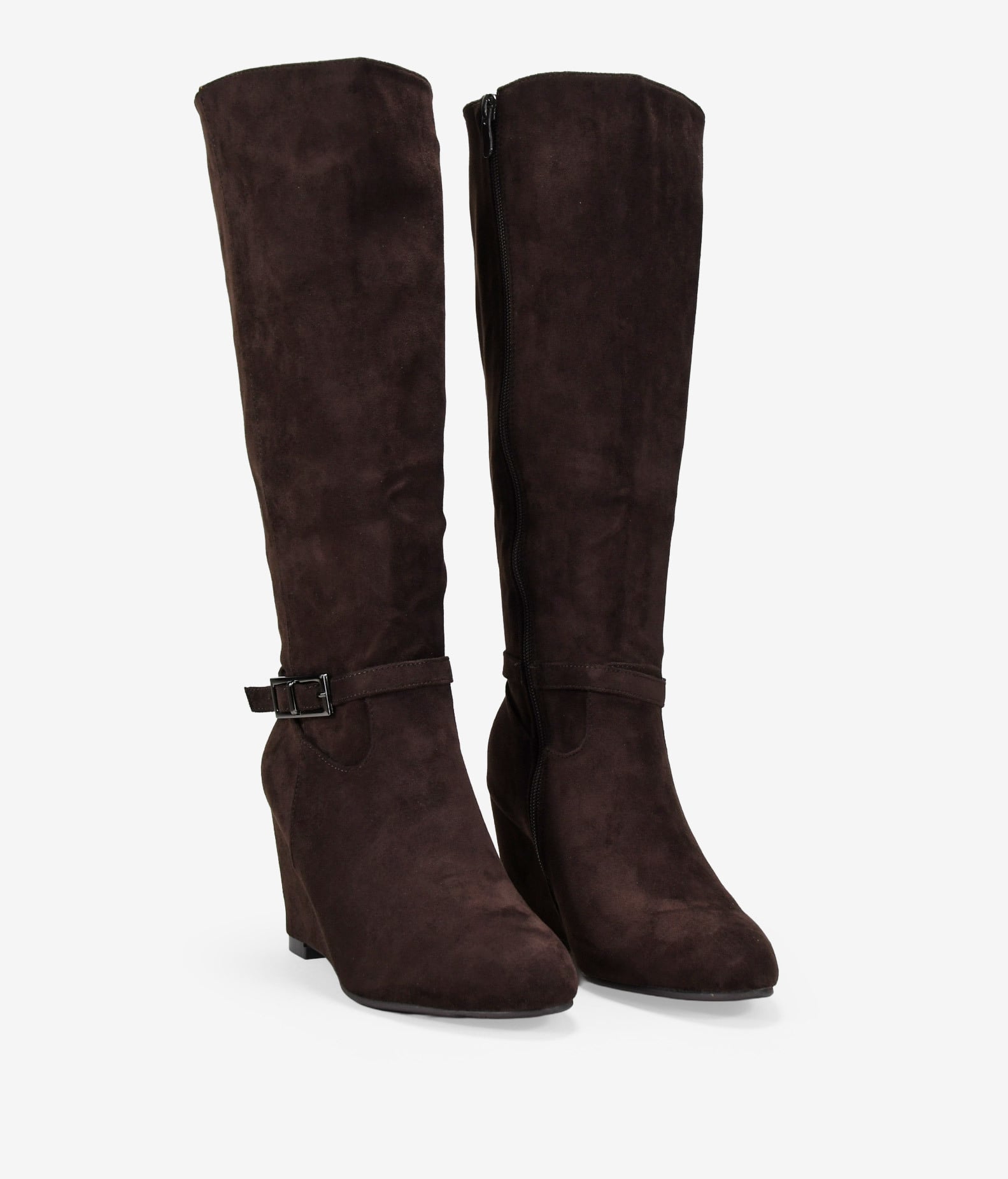 Botas altas marrones de cuña con hebilla