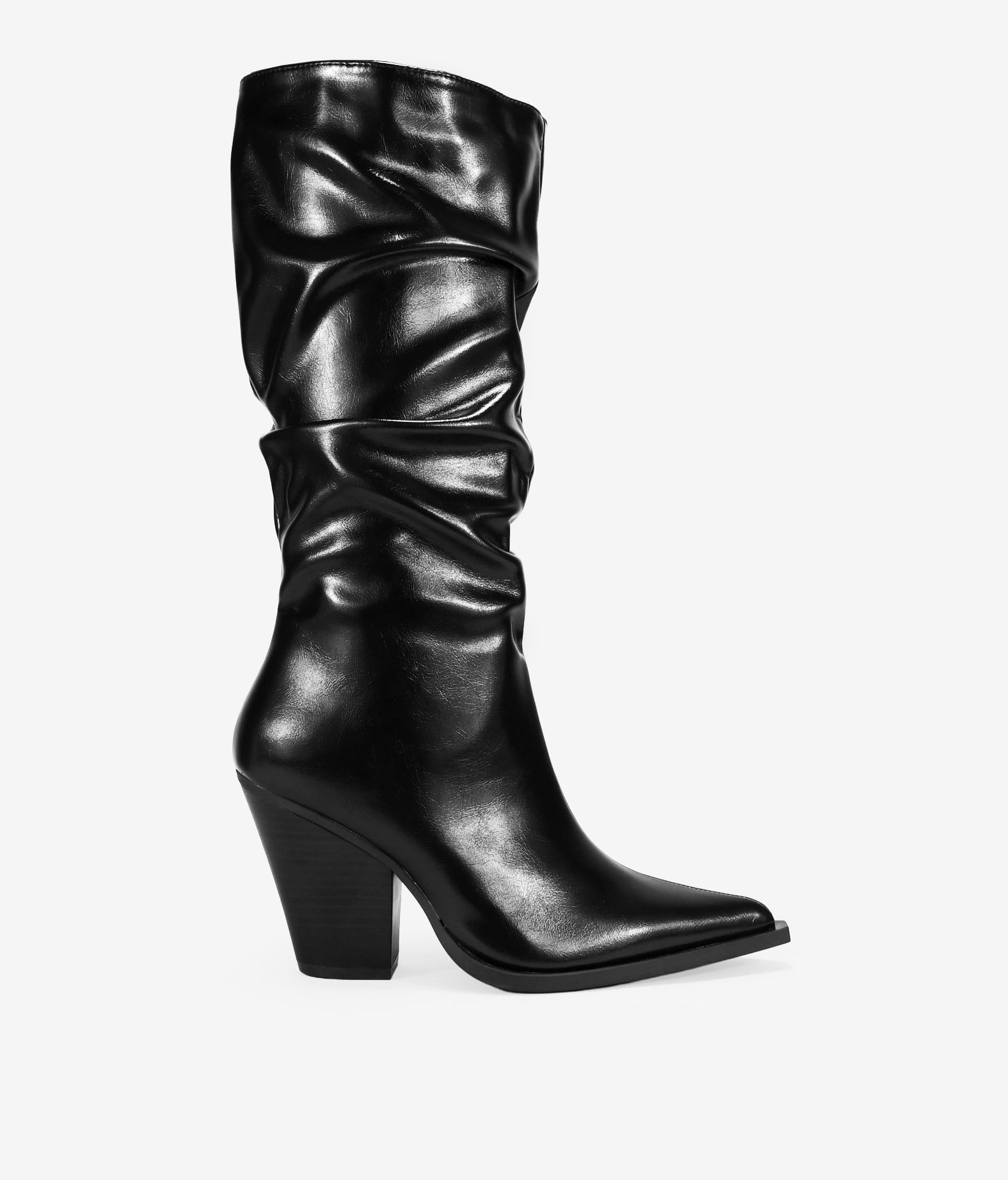 Botas altas negras con tacón 