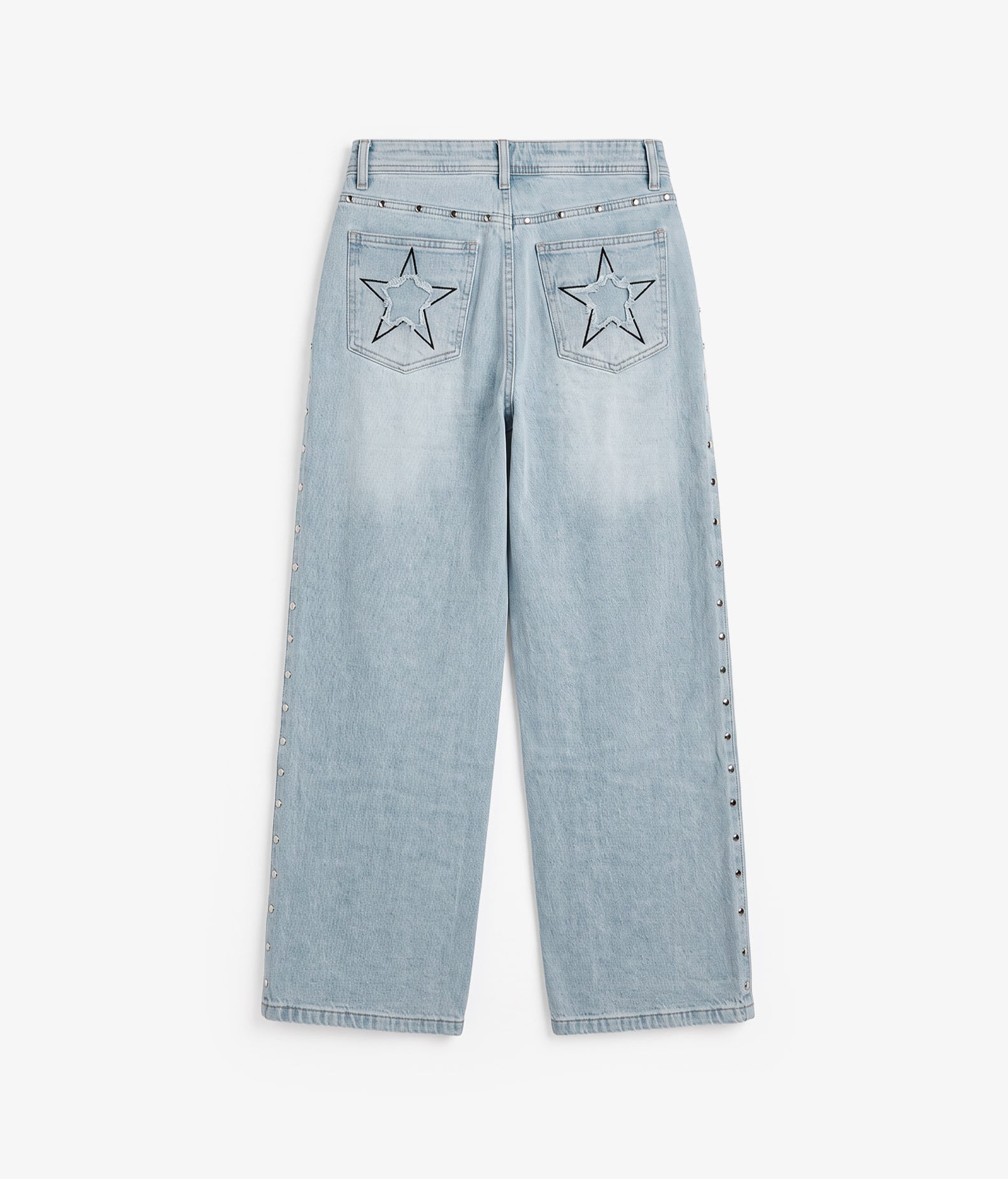 Pantalón tejano azul con tachuelas