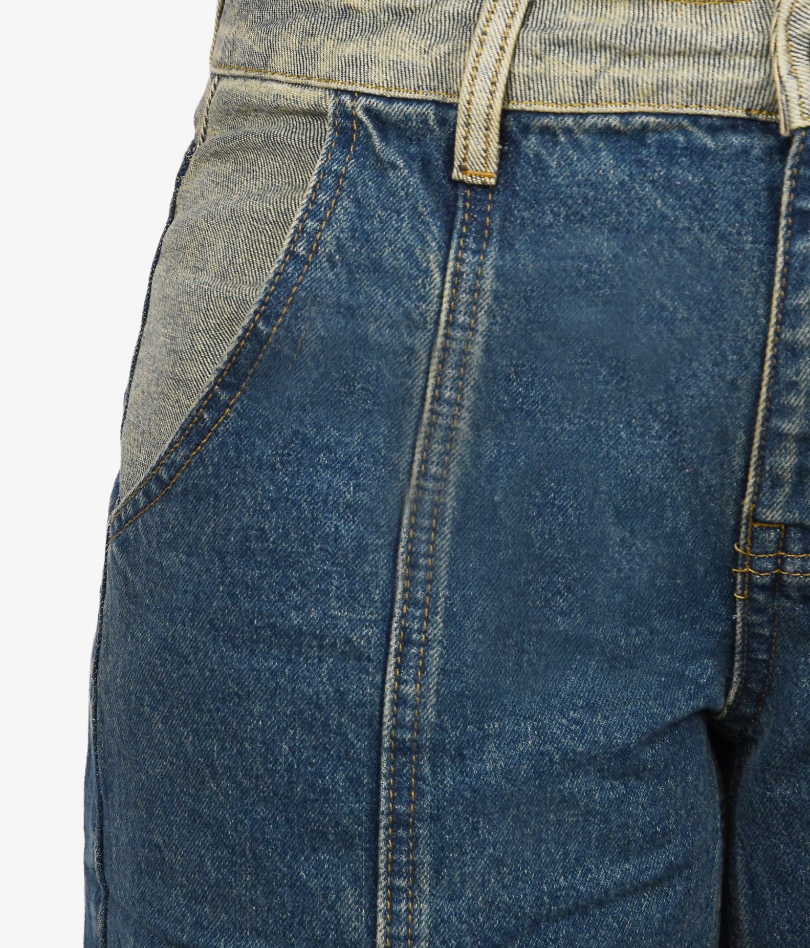 Pantalón tejano azul oscuro bicolor con botón