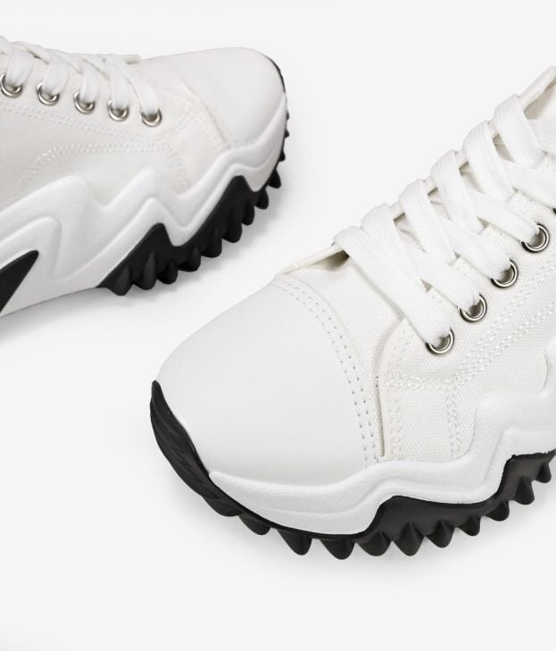 Zapatillas de tela blancas con plataforma y suela dentada - Imagen 5