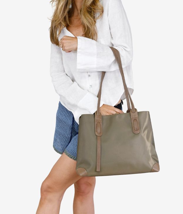 Bolso shopper de hombro taupe en nailon con cremallera