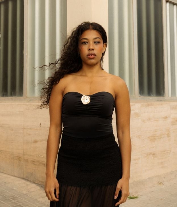Black bandeau top with metallic appliqué - Imagen 1
