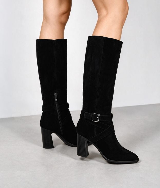 Botas altas negras de tacón con hebilla - Imagen 1