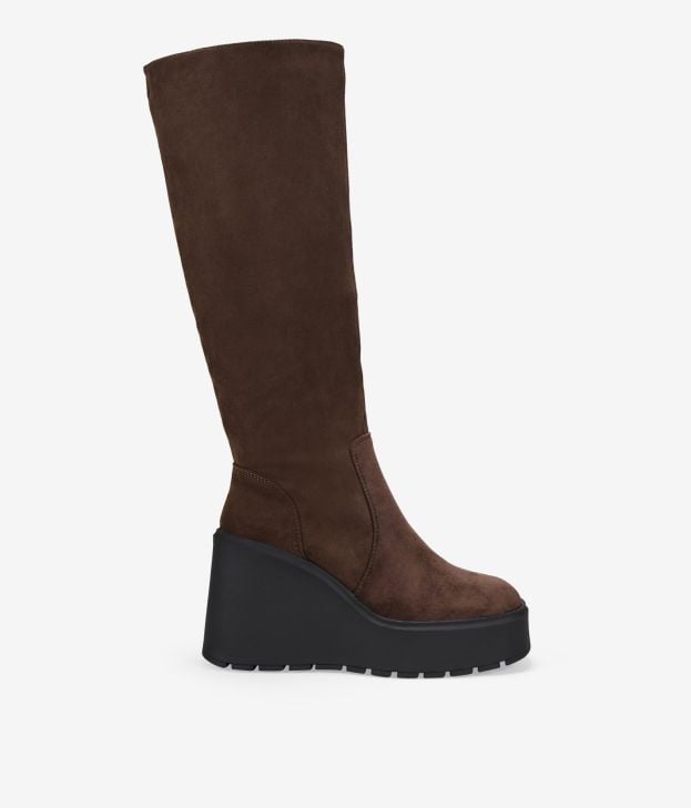 Botas altas marrones en ante con cuña - Imagen 1