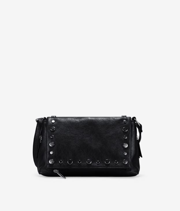Bolso bandolera negro con solapa y tachuelas - Imagen 1