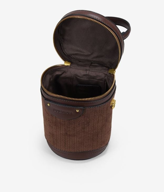 Bolso bandolera marrón con asa de mano y grabado - Imagen 4