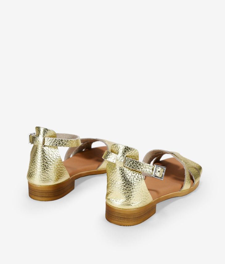 Sandali piatti in pelle oro