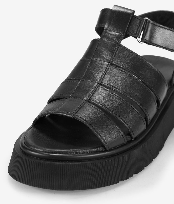 Sandália de couro preta com velcro