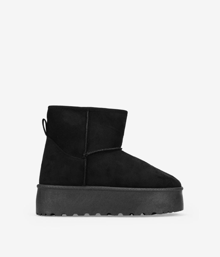 Black winter boots with platform