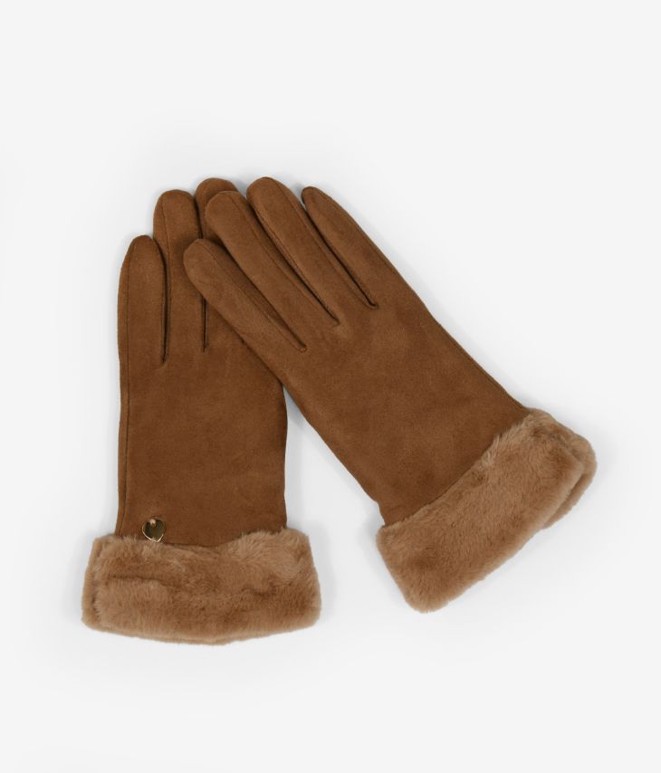 Tactile brown gloves with fur