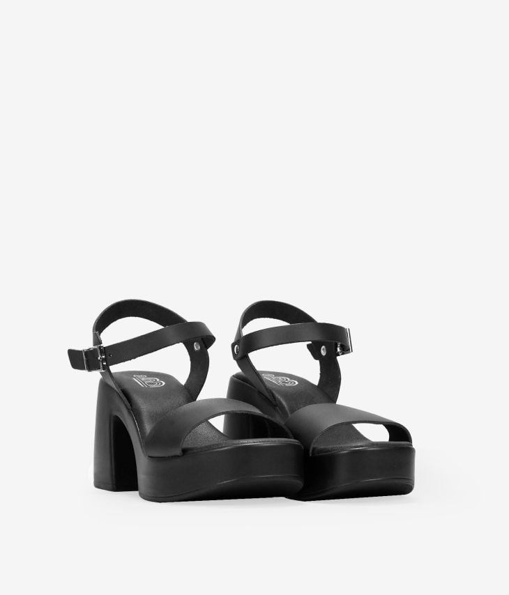 Black leather sandals with wide heels