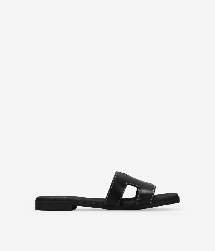 Flat black leather sandals with padded insole