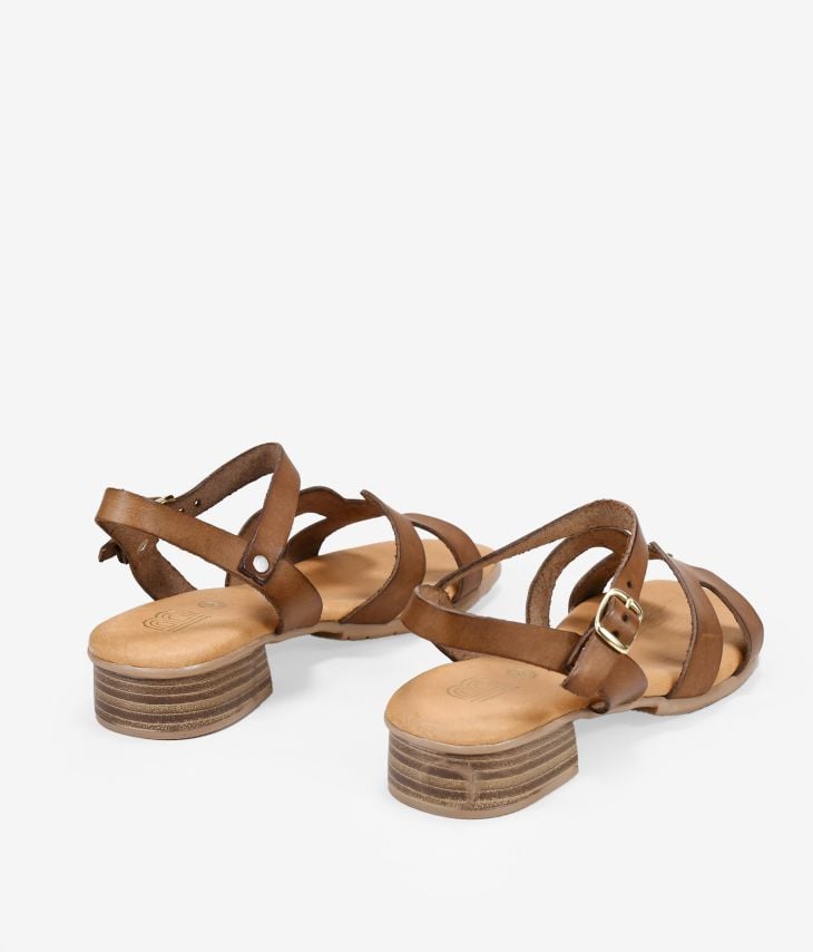 Brown leather sandals with low heel