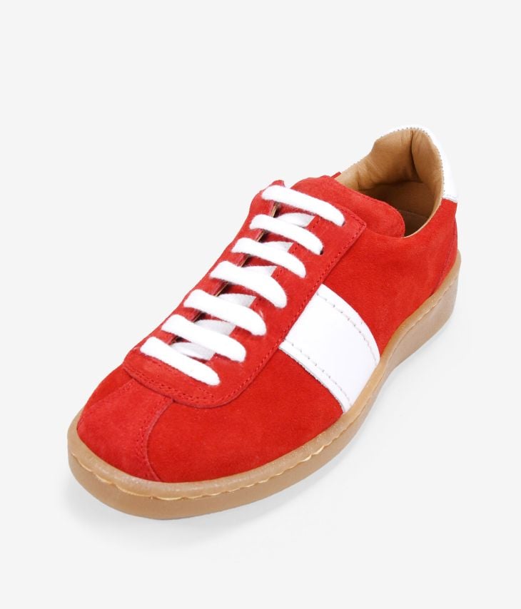Rote Ledersneaker mit karamellfarbener Sohle