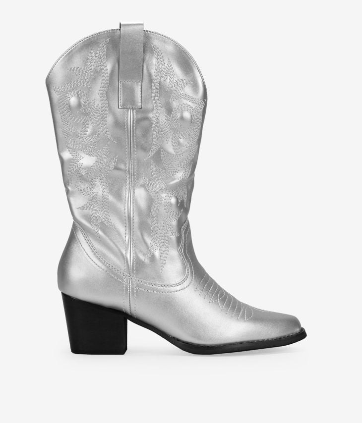 Silver cowboy boots with embroidery