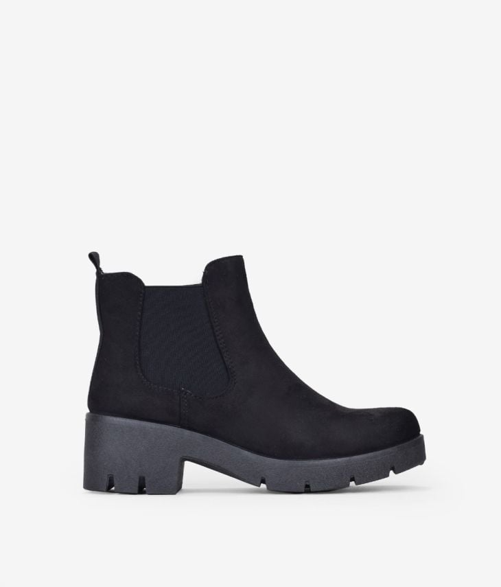 Black ankle boots with elastic bands