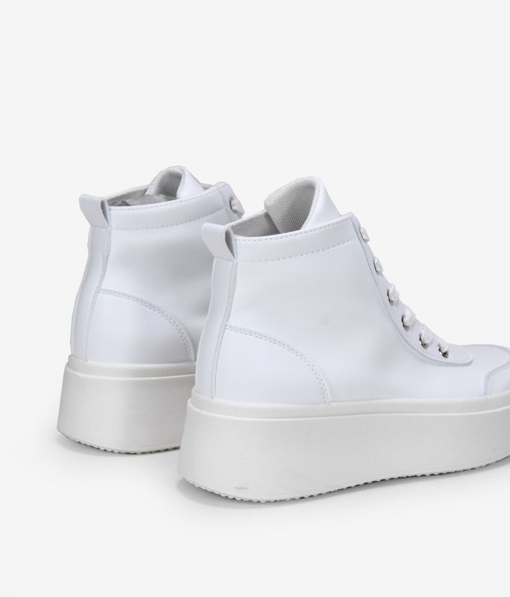 Weiße niedrige Sneakers