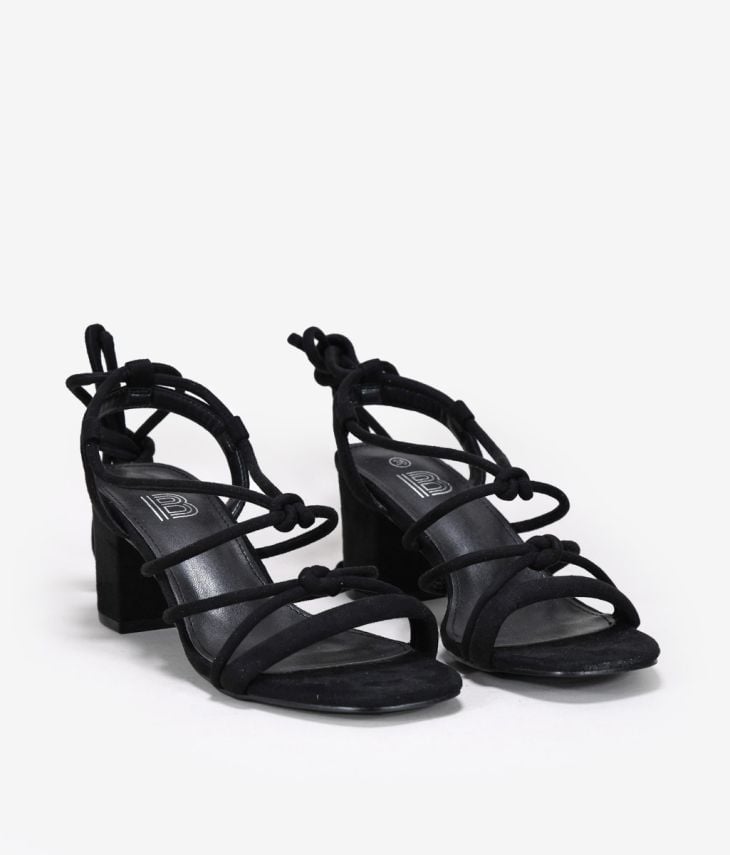 Black wide-heeled sandals