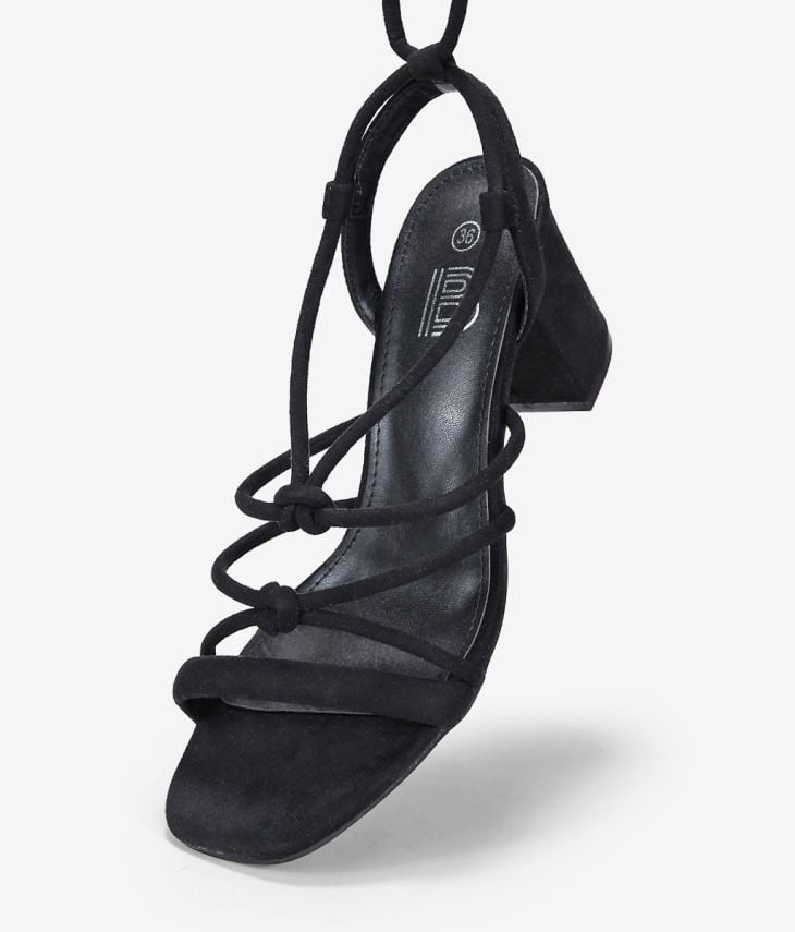 Black wide-heeled sandals