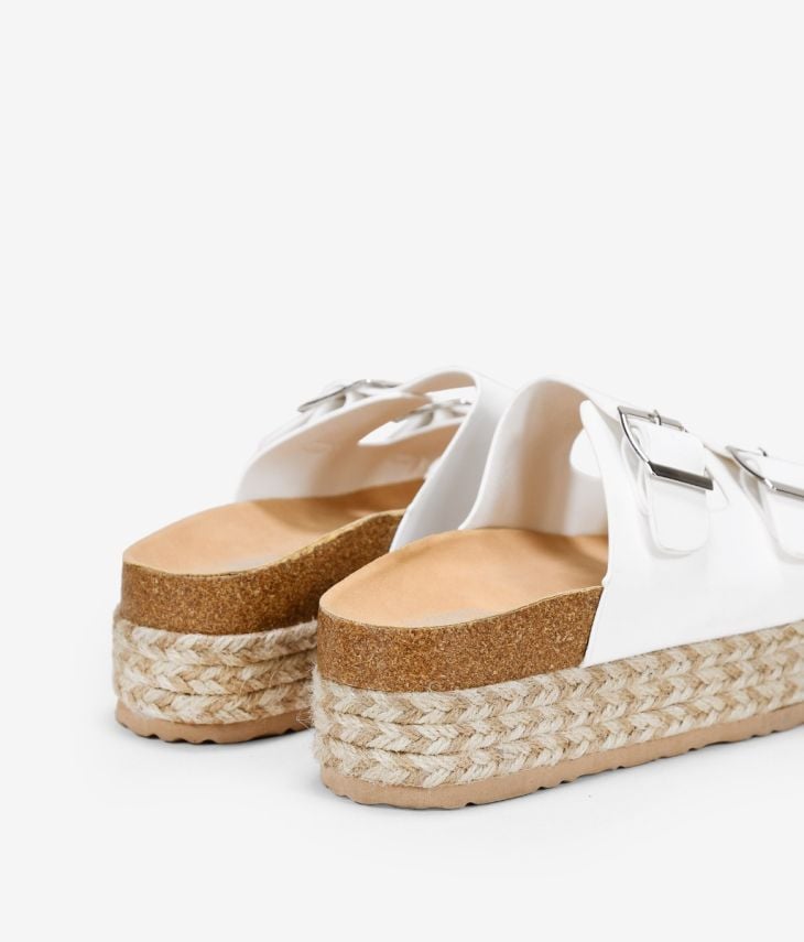 Sandali bianchi con plateau di sparto