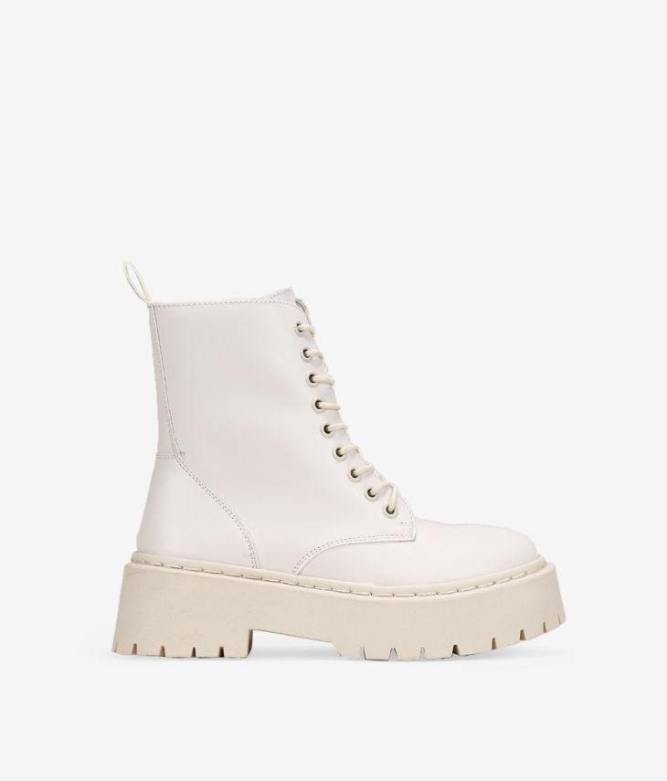 Beige military boots with platform