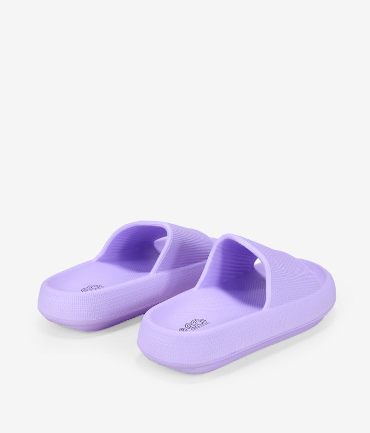 Sandalias de plataforma lila de goma
