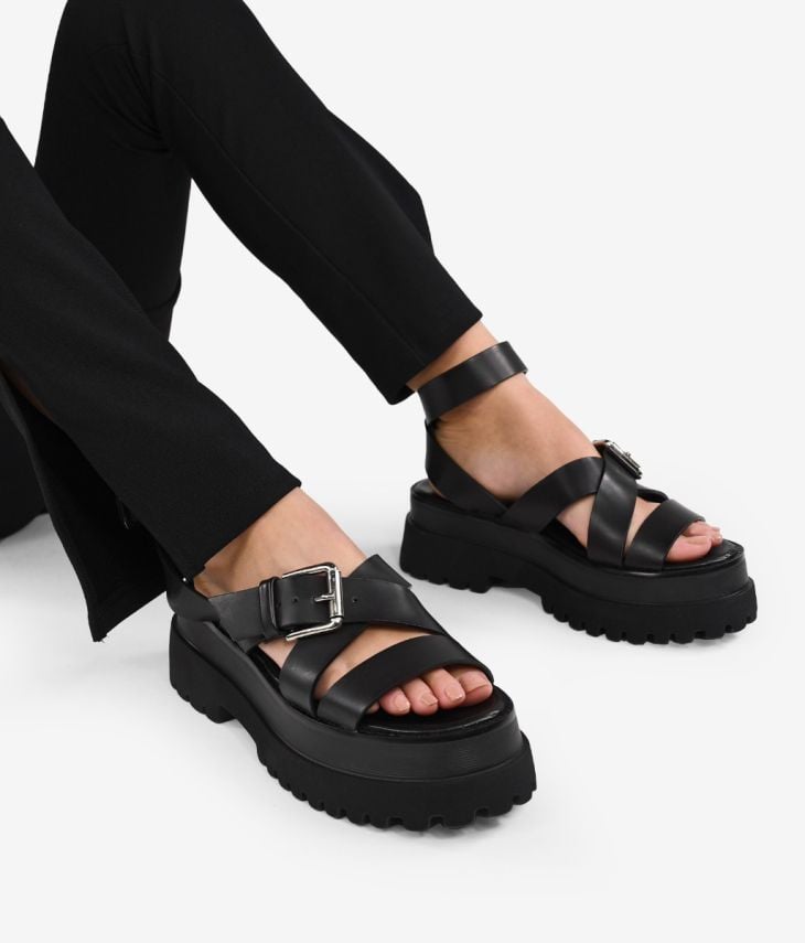 Schwarze Sandalen mit Laufsohle