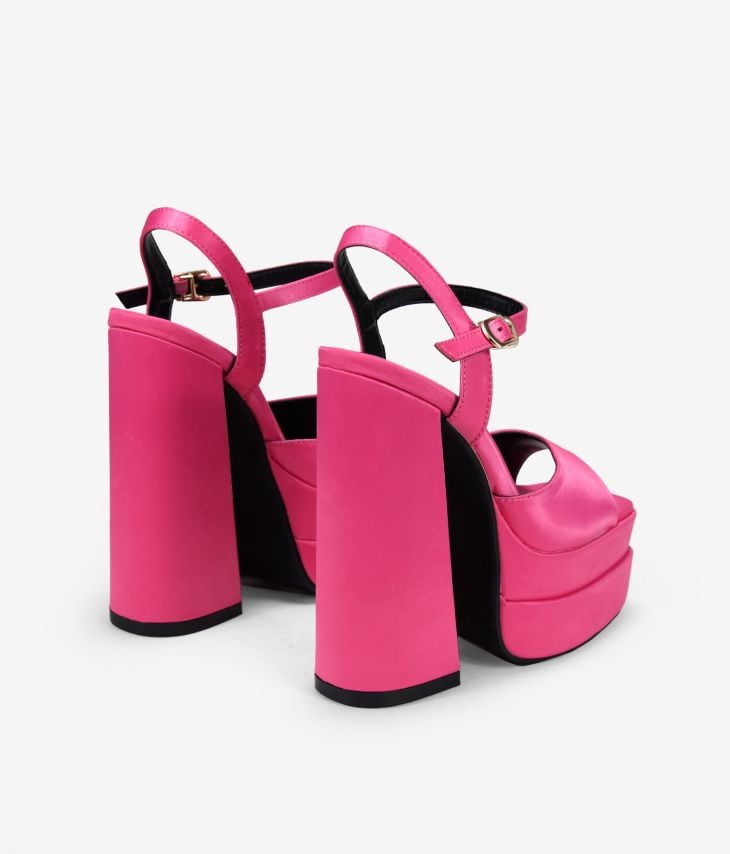 Pink sandals with XXL heel