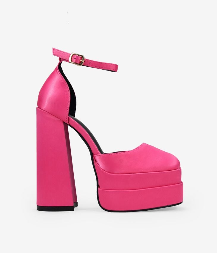 Scarpe rosa con tacco XXL