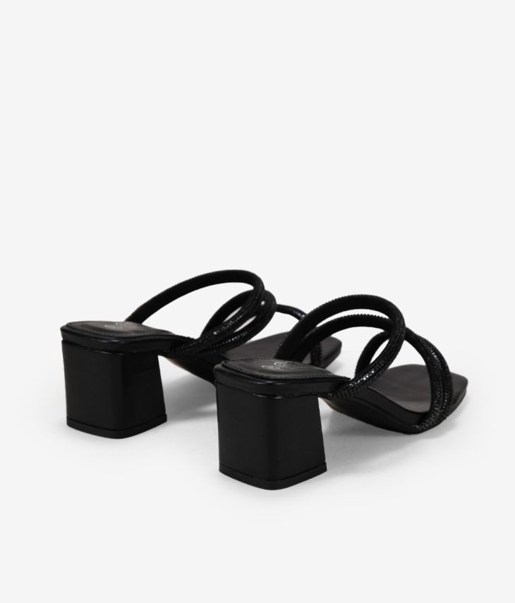 Sandalias de tacón negras con brillantes