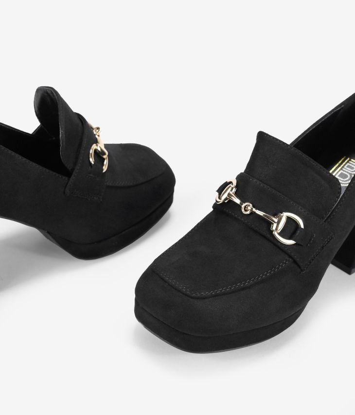 Black loafers with chain heel