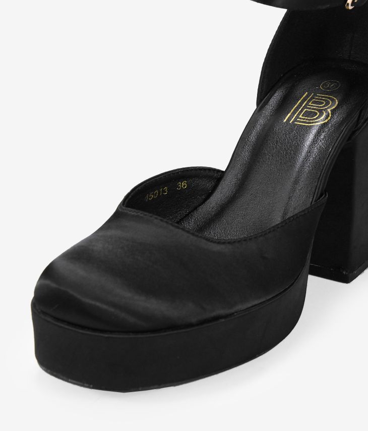 Zapatos negros tacón y plataforma