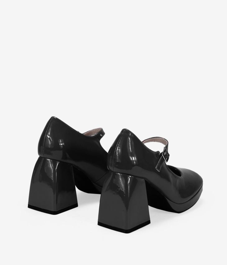 Zapatos Mary Jane negros con tacón cuadrado