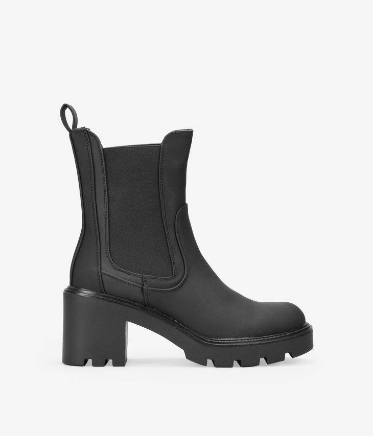 Black ankle boots with elastics