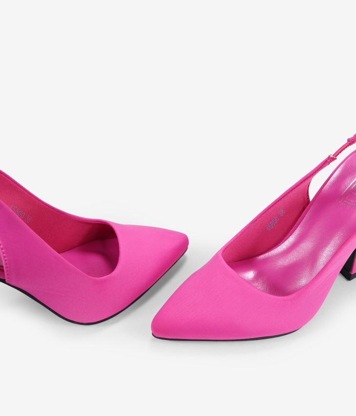 Zapatos de tacón acampanado rosa