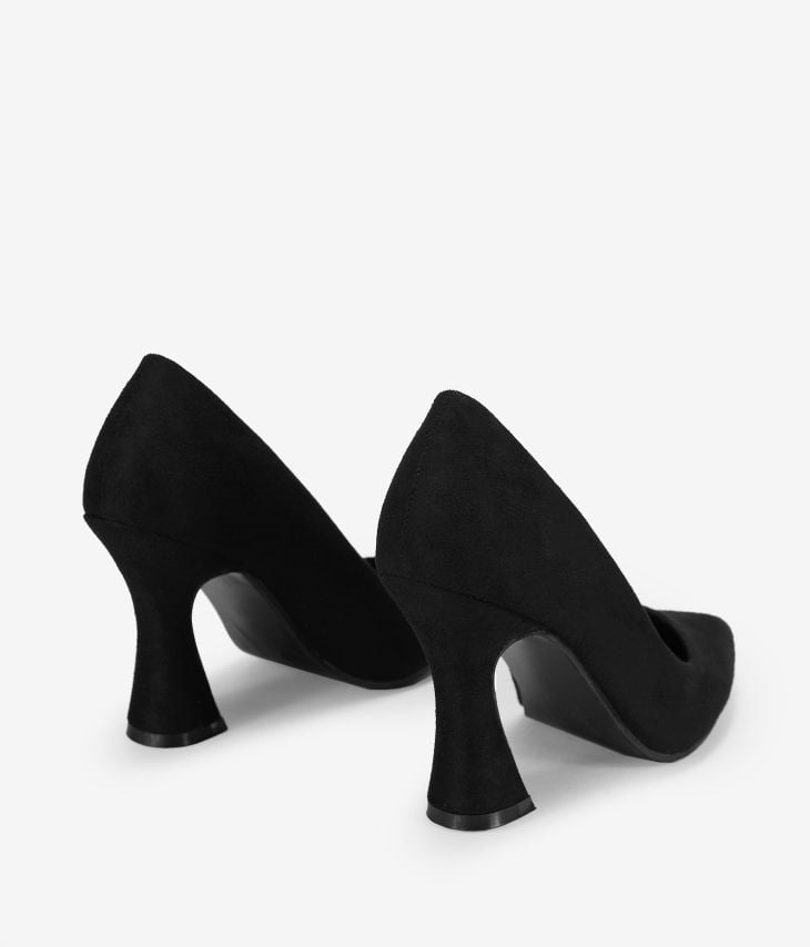 Black shoes with flared heel